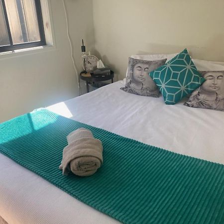 Manhattan B&B Guest Rooms Норт Лейкс Екстериор снимка